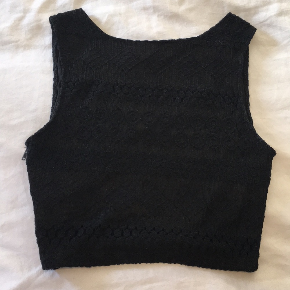 Black crop top - Picture 6 of 8